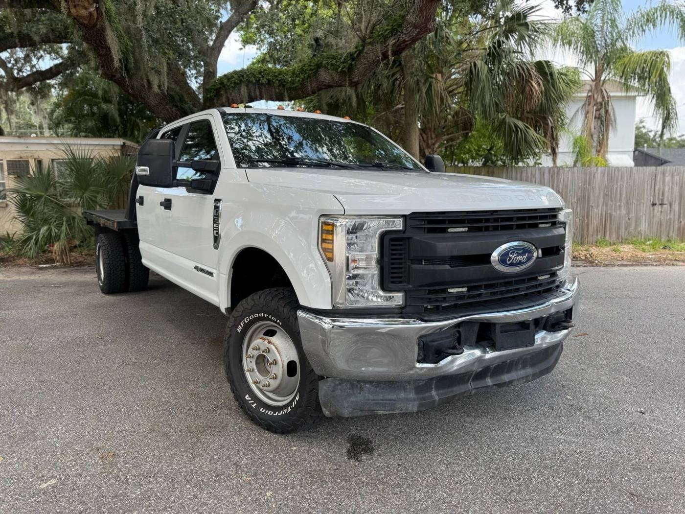2019 Ford Super Duty F-350 Chassis Cab XL — Chassis Cab Truck — 136,641 mi — Tampa, FL