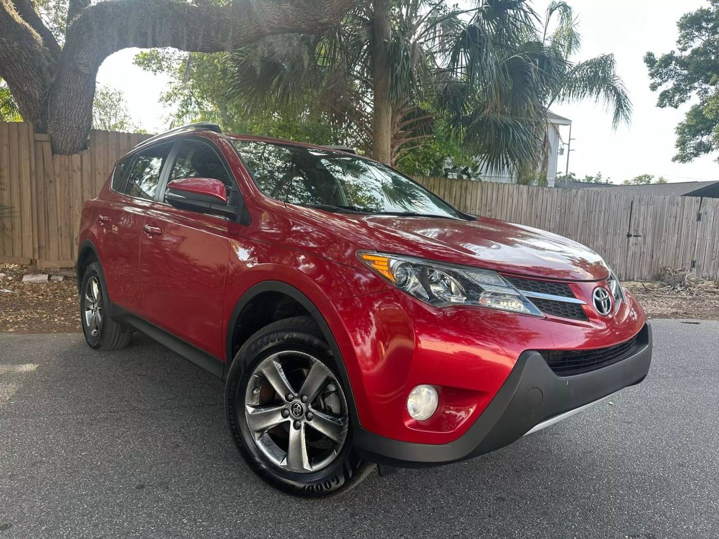 2015 Toyota RAV4 XLE — SUV — 166,405 mi — Tampa, FL