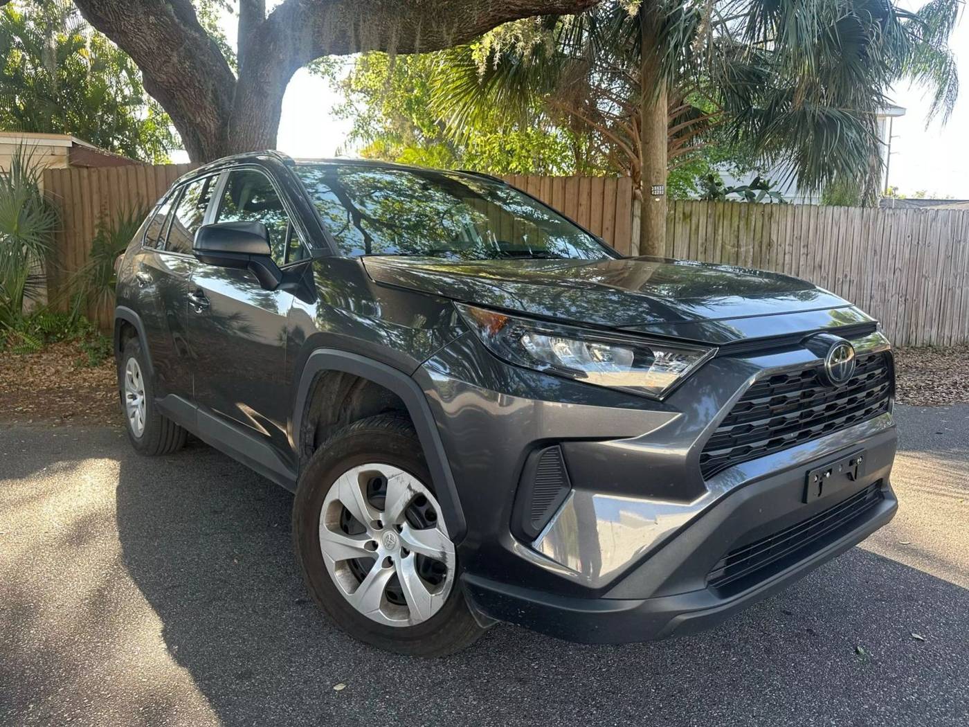 2019 Toyota RAV4 LE — SUV — 90,777 mi — Tampa, FL