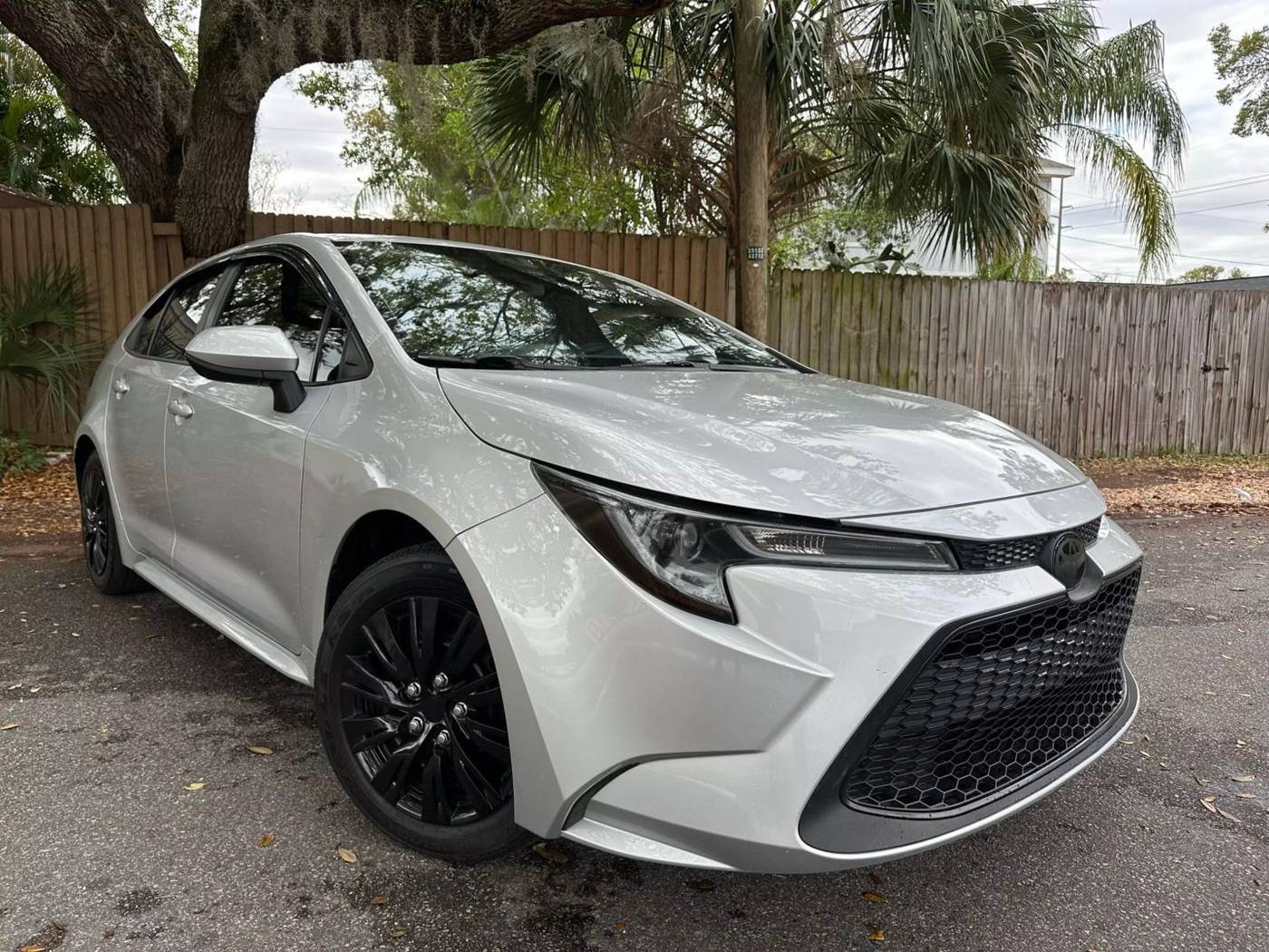 2020 Toyota Corolla LE — Sedan — 120,088 mi — Tampa, FL