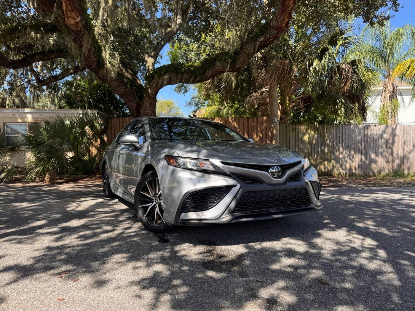 2022 Toyota Camry SE — Sedan — 82,688 mi — Tampa, FL