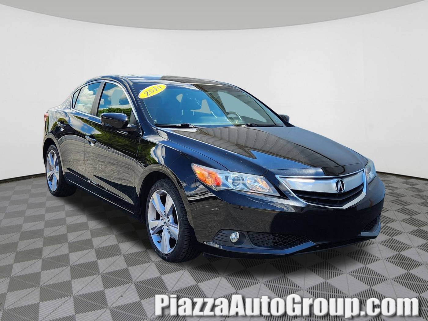 2014 Acura ILX Technology Package — Sedan — 118,695 mi — Reading, PA