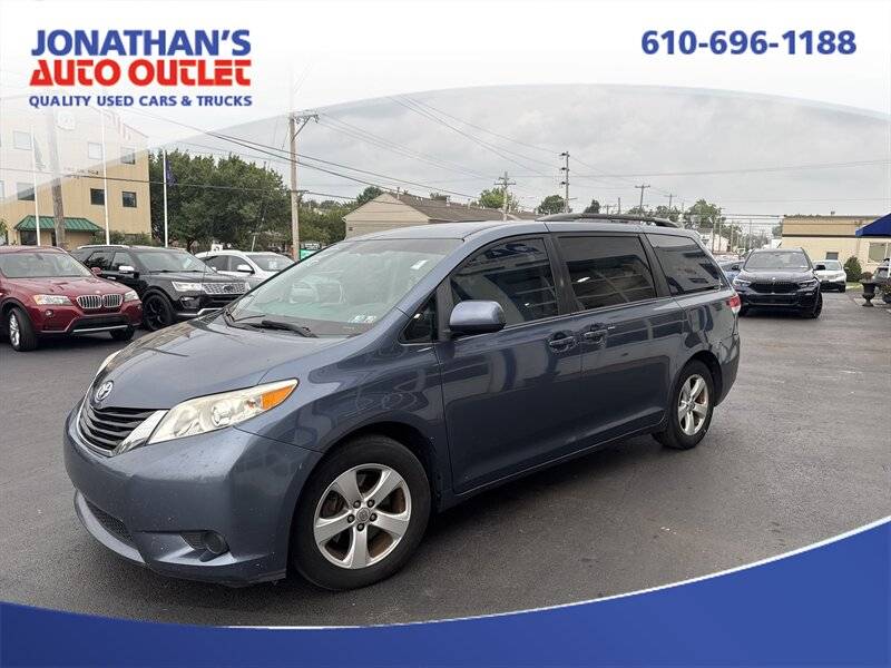 2014 Toyota Sienna LE — Minivan — 135,888 mi — West Chester, PA