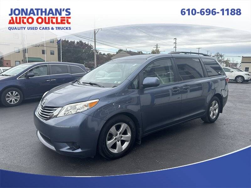 2015 Toyota Sienna LE — Minivan — 163,309 mi — West Chester, PA