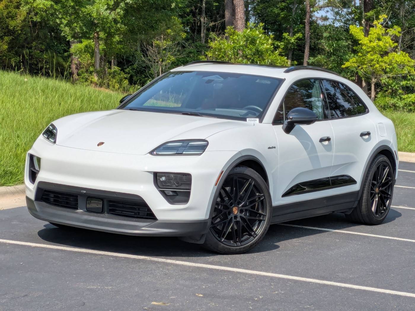 2025 Porsche Macan Electric 4S Electric — SUV — 5,898 mi — Durham, NC