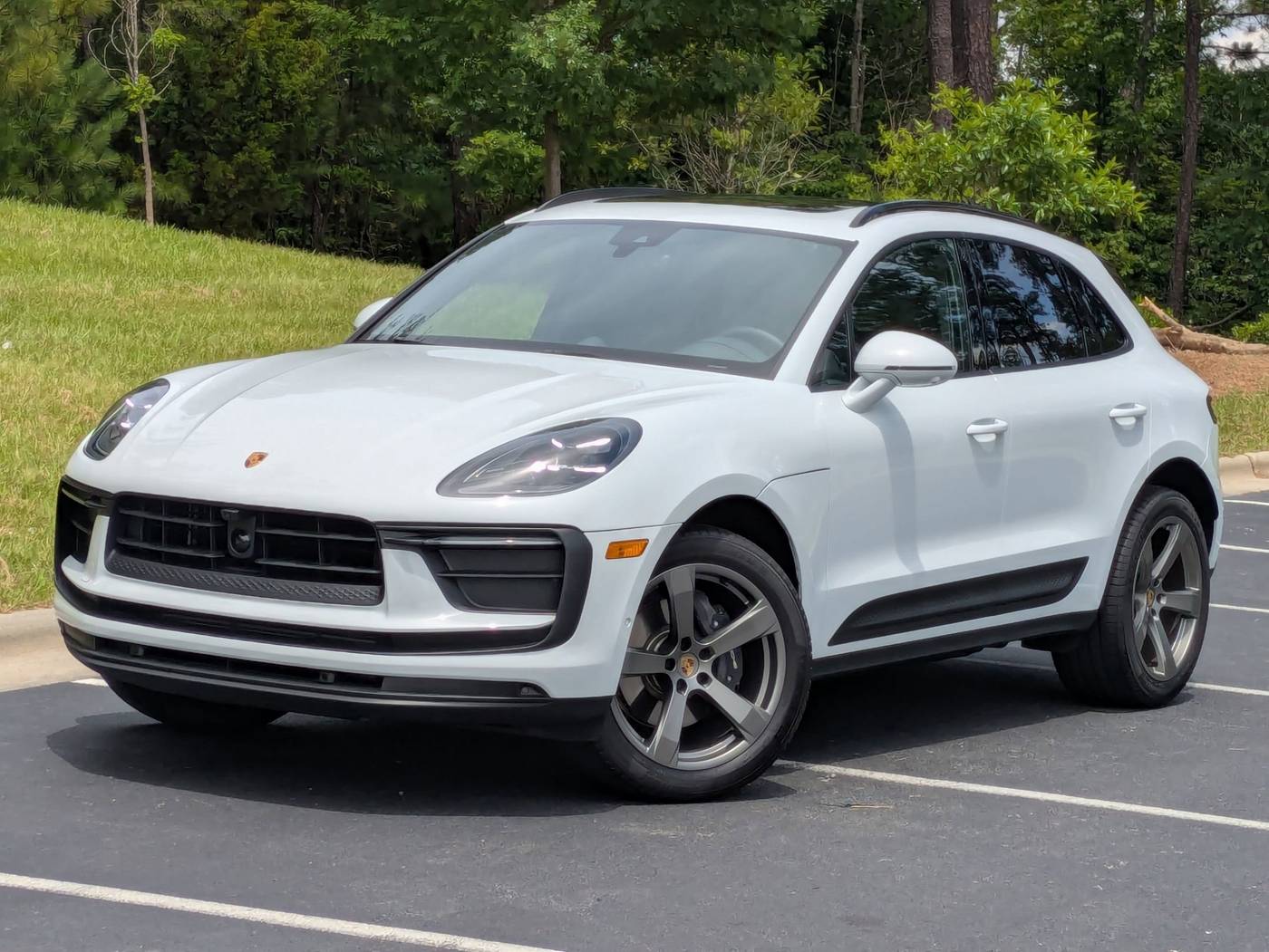 2024 Porsche Macan Macan — SUV — 2,072 mi — Durham, NC