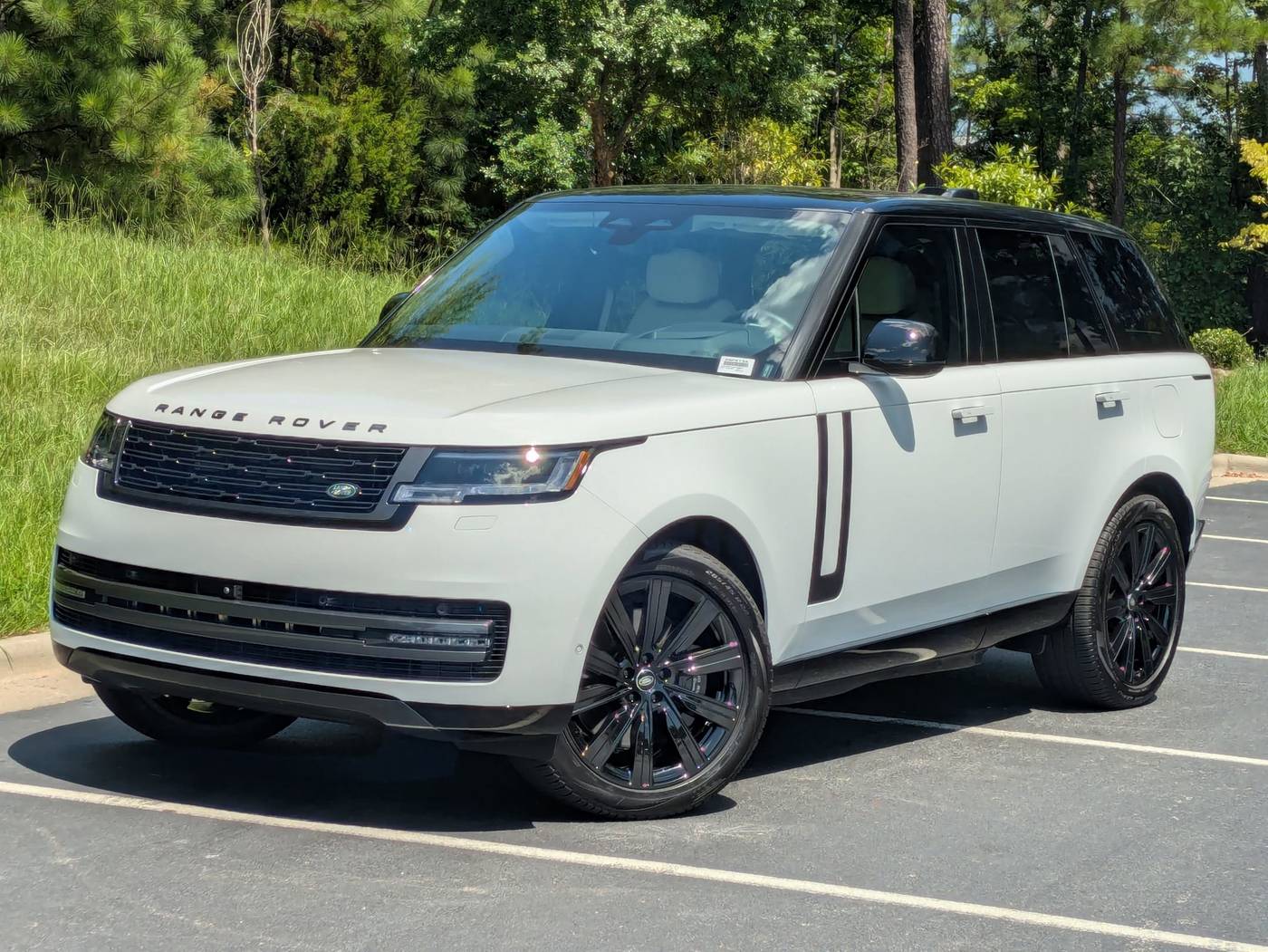 2025 Land Rover Range Rover SE — SUV — 8,469 mi — Durham, NC