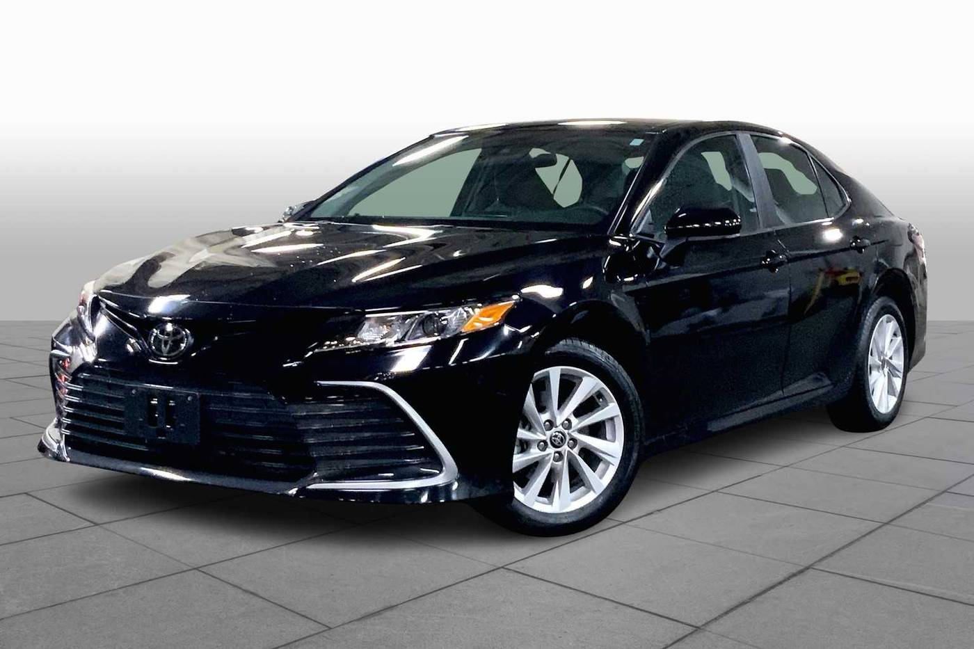 2024 Toyota Camry LE — Sedan — 11,192 mi — Danvers, MA