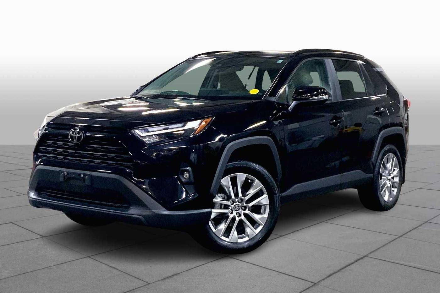2023 Toyota RAV4 XLE Premium — SUV — 24,170 mi — Danvers, MA