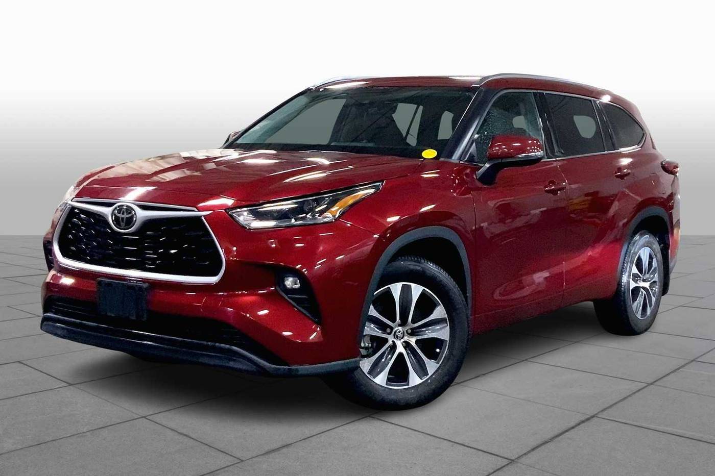 2021 Toyota Highlander XLE — SUV — 32,487 mi — Danvers, MA