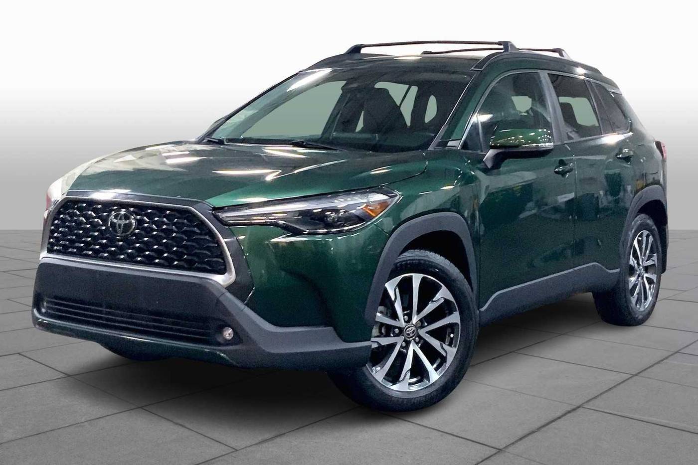 2022 Toyota Corolla Cross XLE — SUV — 17,208 mi — Danvers, MA