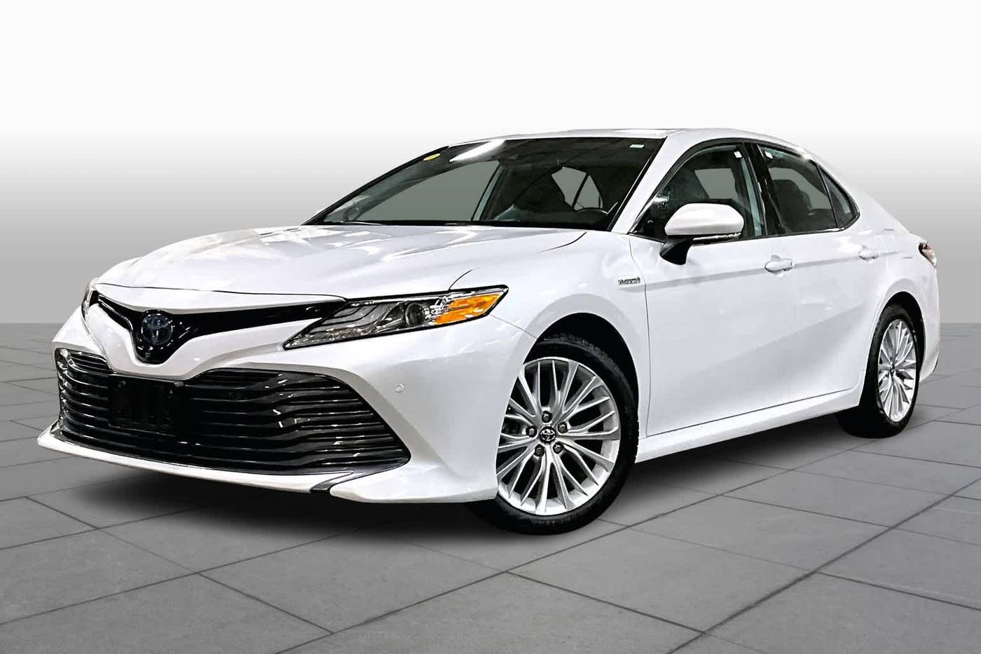 2019 Toyota Camry Hybrid XLE — Sedan — 56,649 mi — Danvers, MA