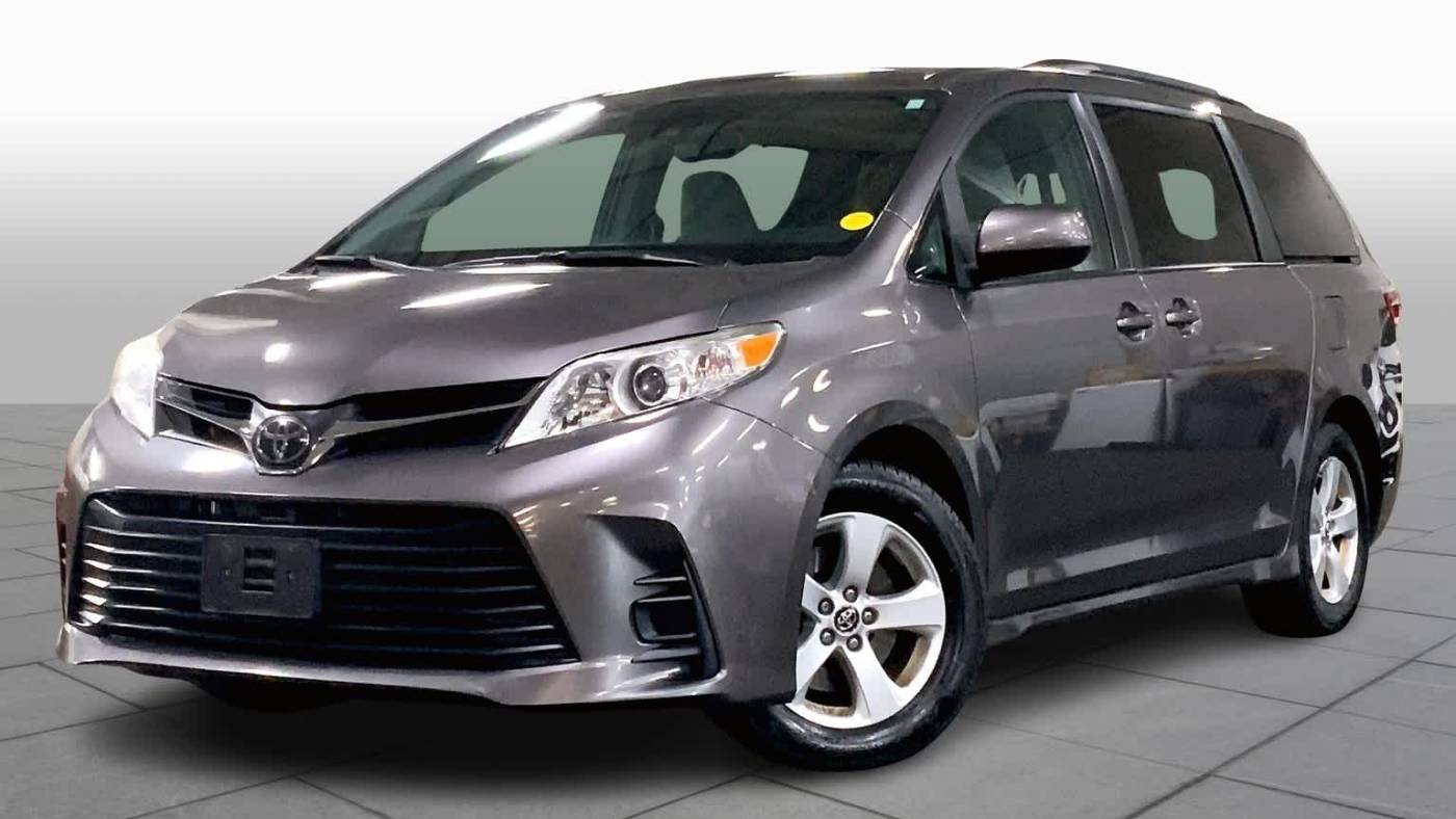 2019 Toyota Sienna LE — Minivan — 73,045 mi — Danvers, MA