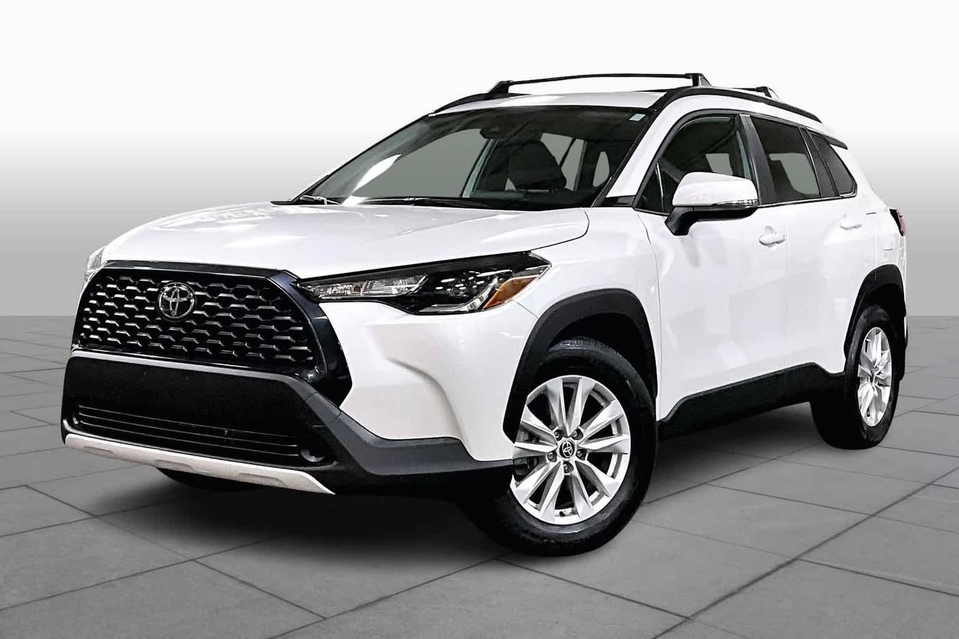 2022 Toyota Corolla Cross LE — SUV — 26,366 mi — Danvers, MA