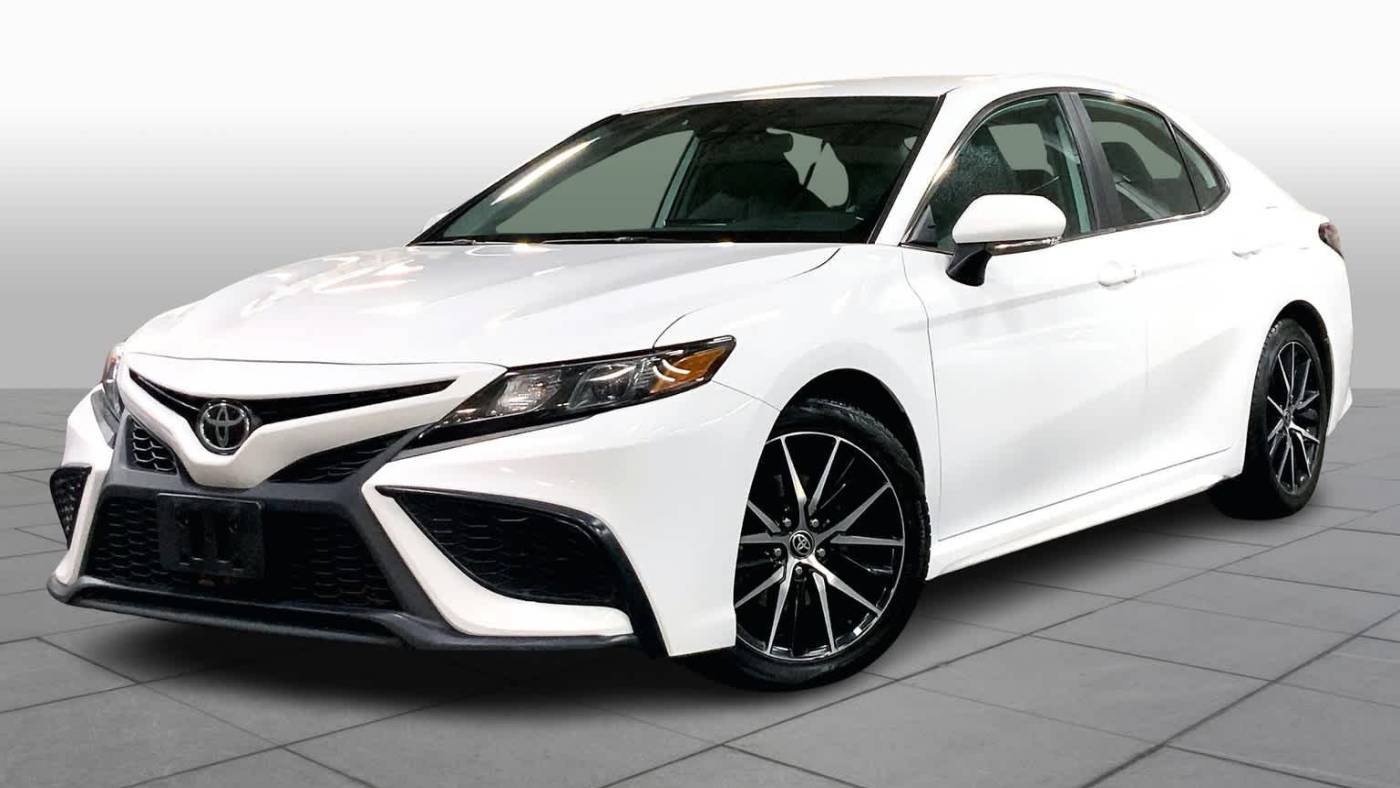 2022 Toyota Camry SE — Sedan — 93,315 mi — Danvers, MA