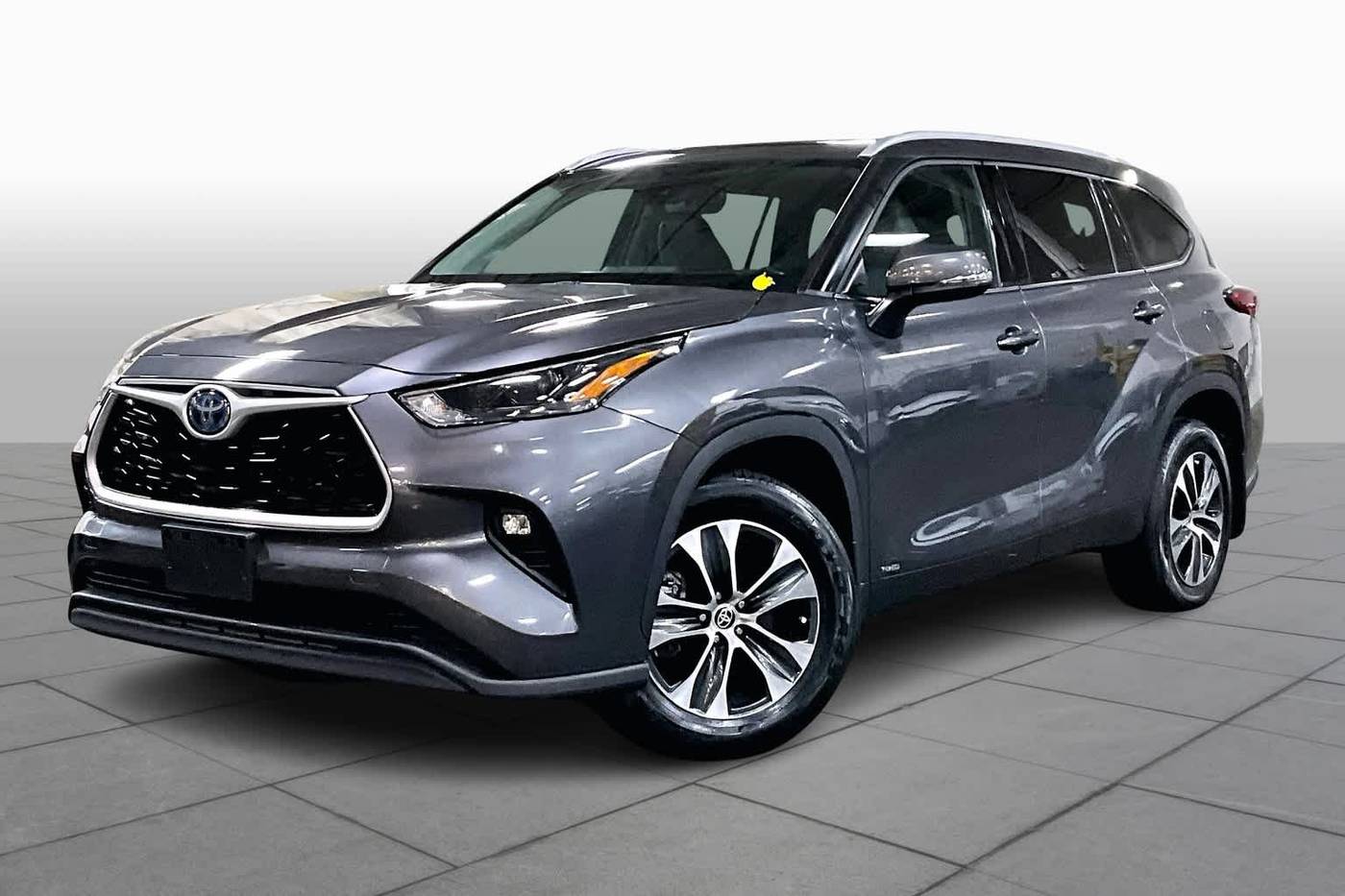 2022 Toyota Highlander Hybrid XLE — SUV — 20,699 mi — Danvers, MA