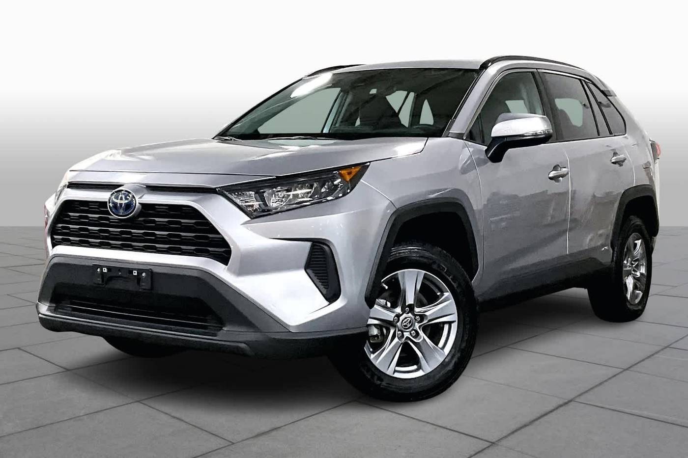 2022 Toyota RAV4 Hybrid LE — SUV — 15,052 mi — Danvers, MA