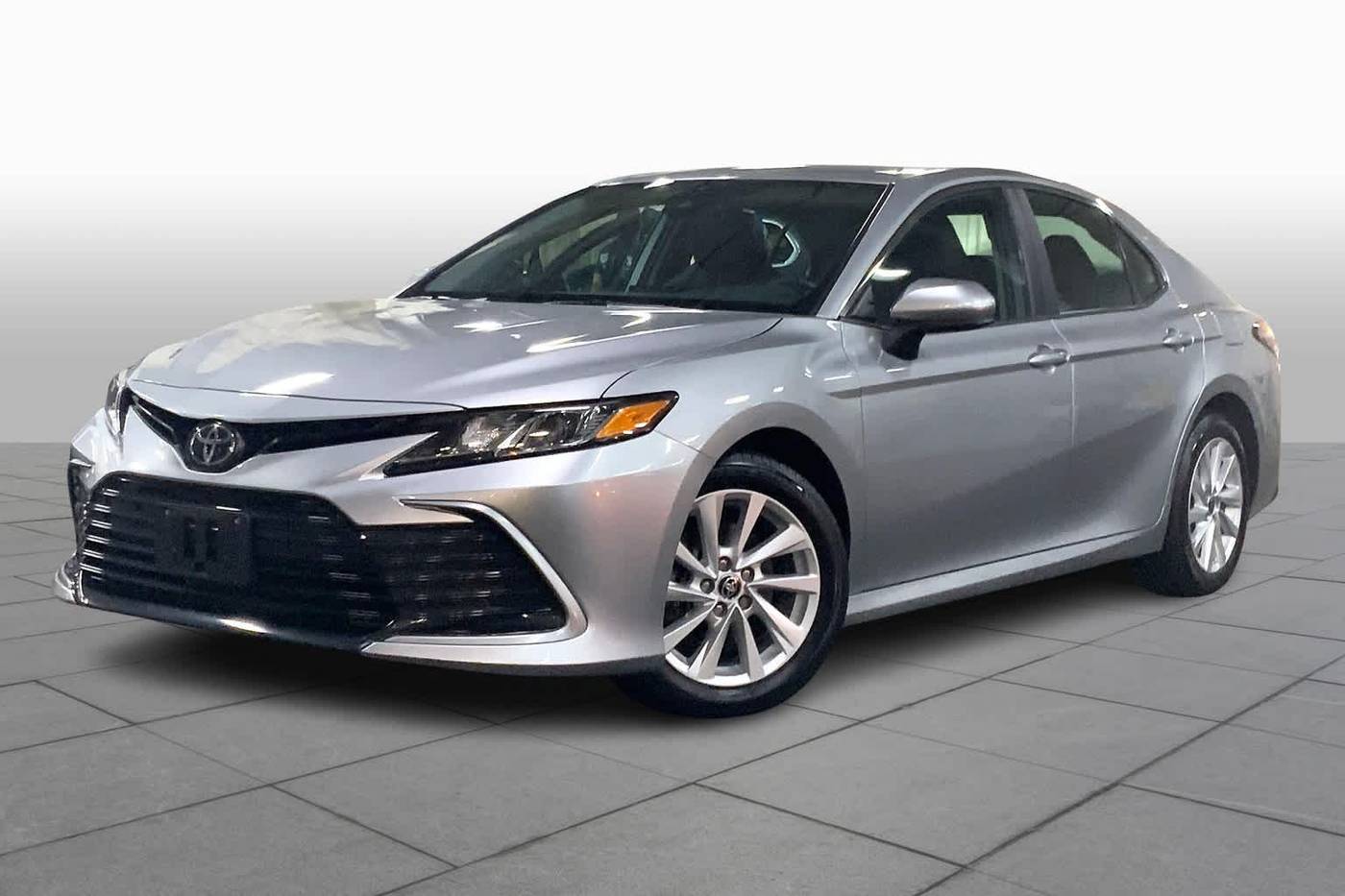 2021 Toyota Camry LE — Sedan — 25,899 mi — Danvers, MA