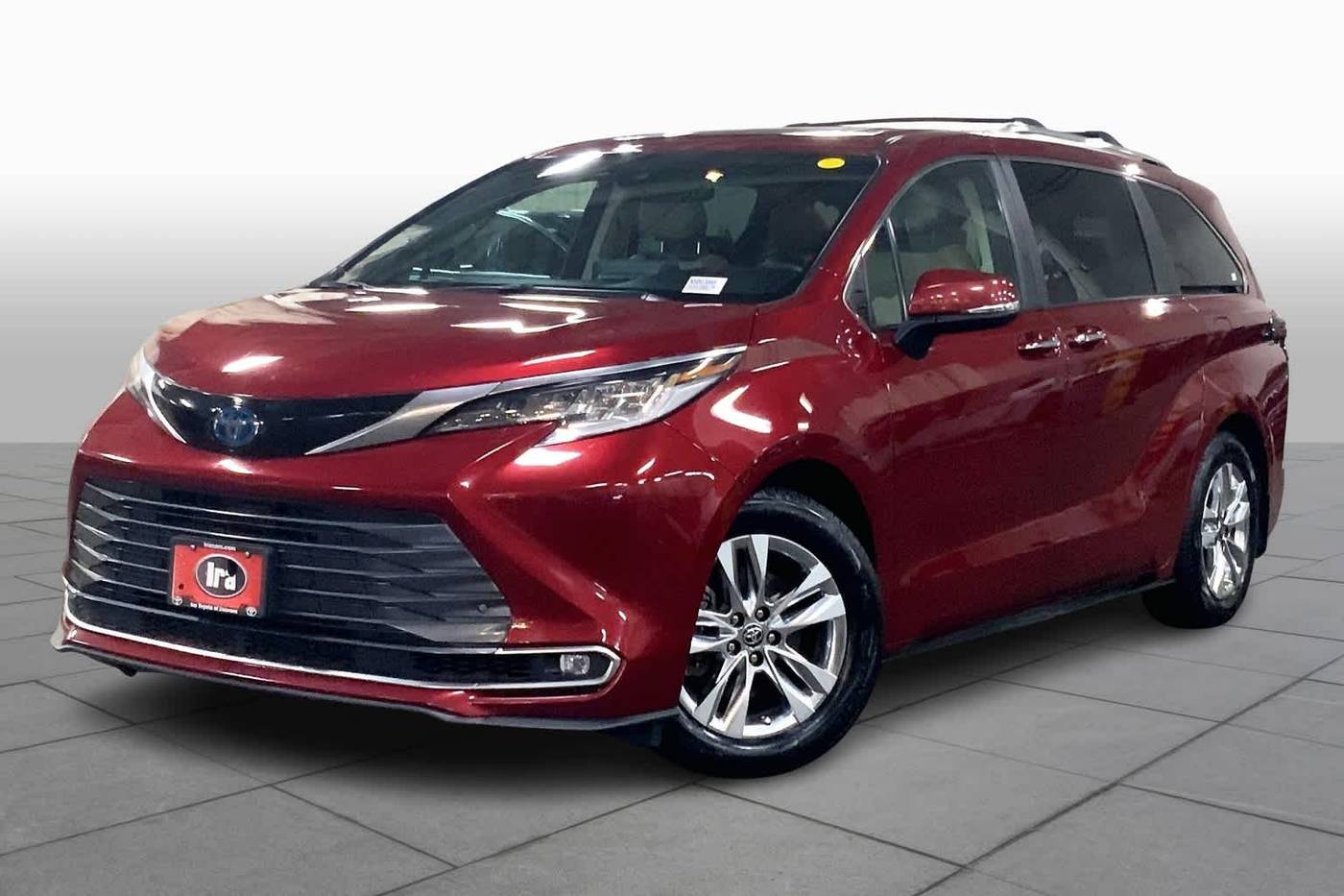 2022 Toyota Sienna Limited — Minivan — 75,456 mi — Danvers, MA