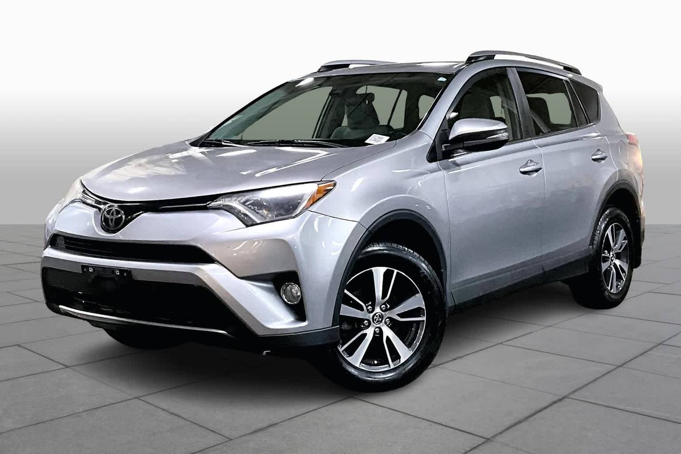 2018 Toyota RAV4 XLE — SUV — 113,080 mi — Danvers, MA