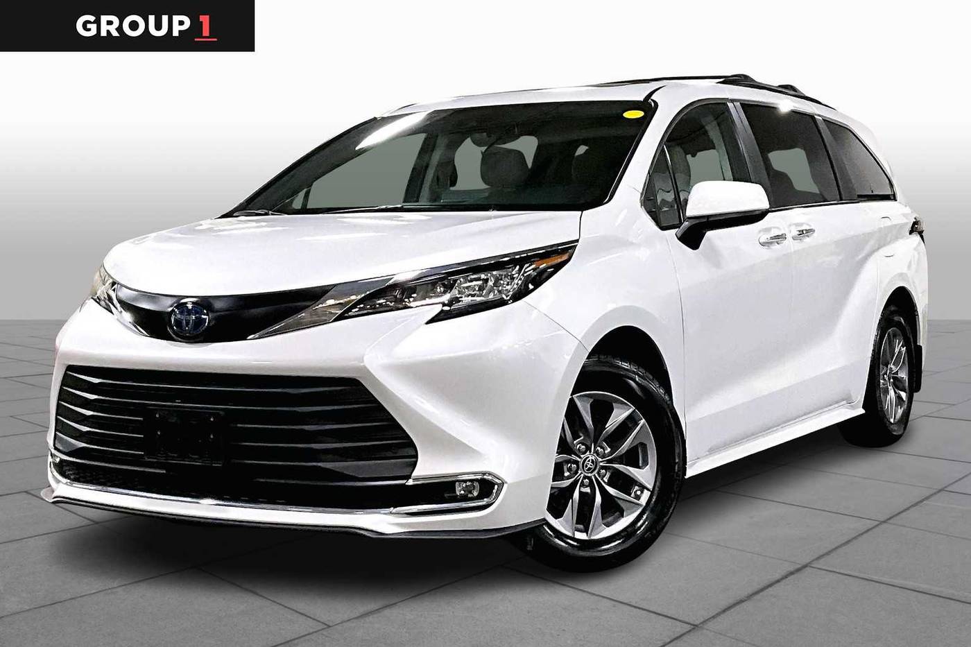 2022 Toyota Sienna XLE — Minivan — 40,399 mi — Danvers, MA