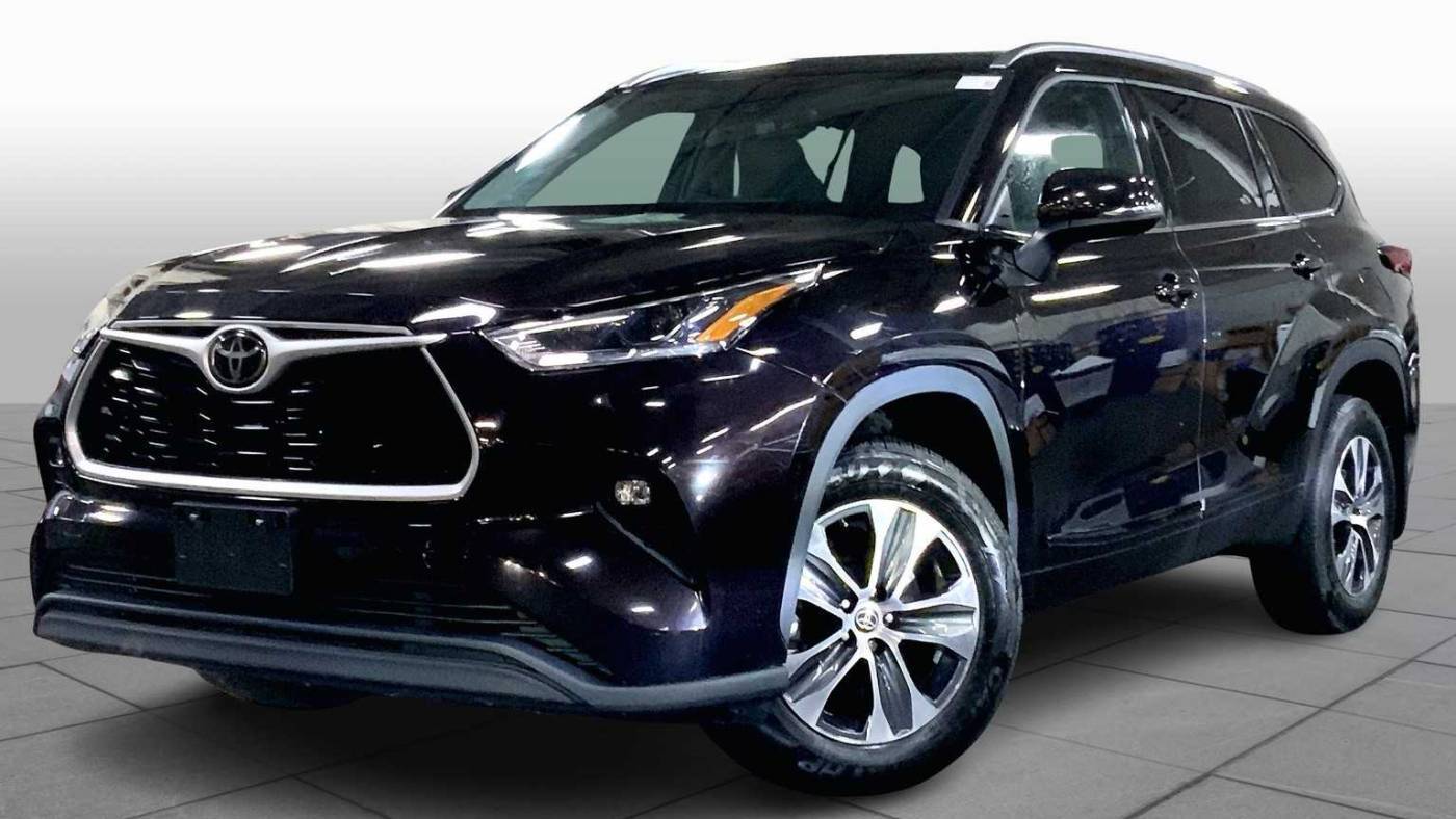 2021 Toyota Highlander XLE — SUV — 40,656 mi — Danvers, MA