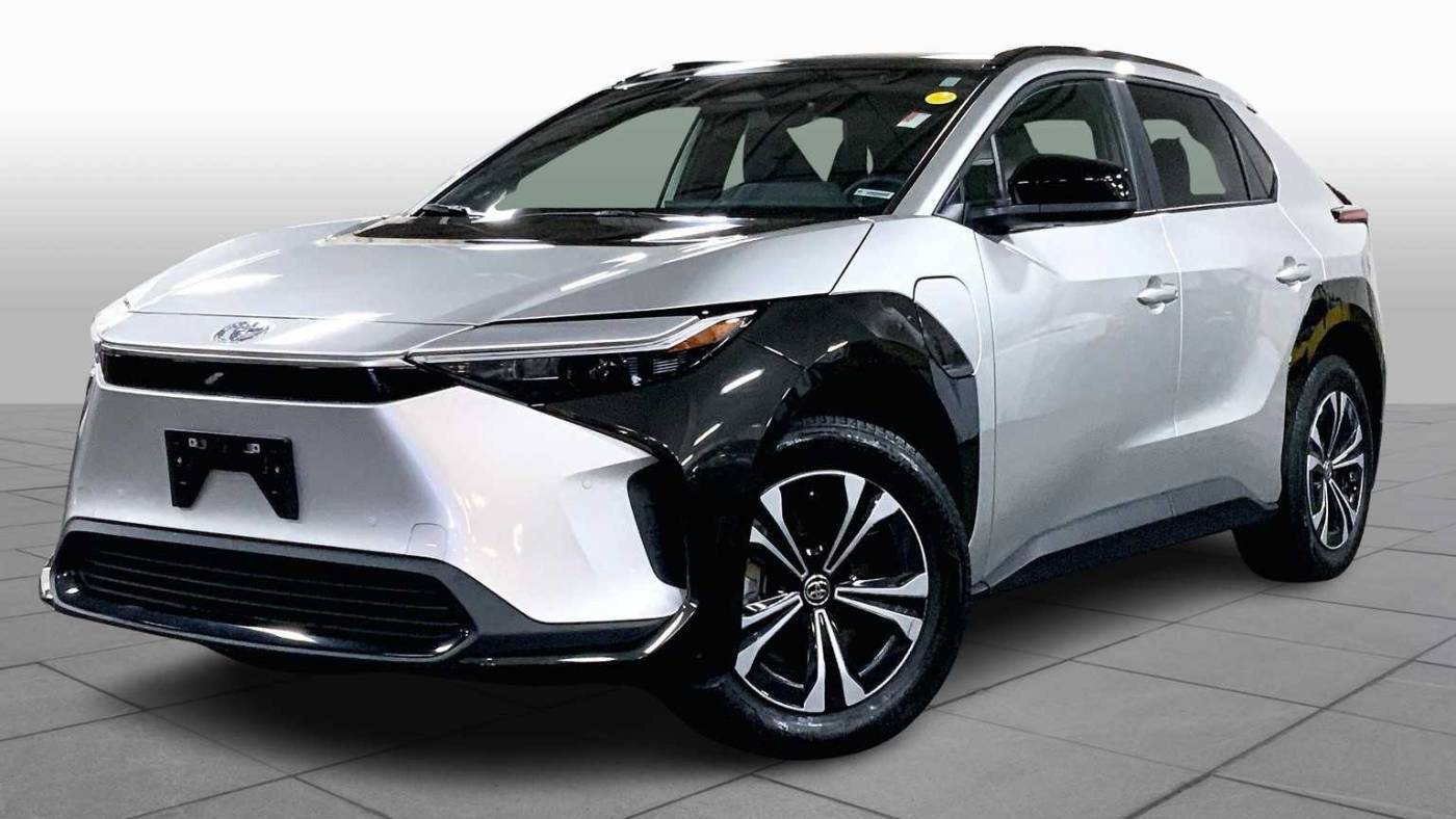 2023 Toyota bZ4X XLE — SUV — 18,006 mi — Danvers, MA