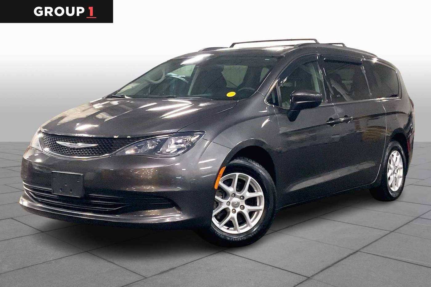 2017 Chrysler Pacifica Touring — Minivan — 47,333 mi — Danvers, MA