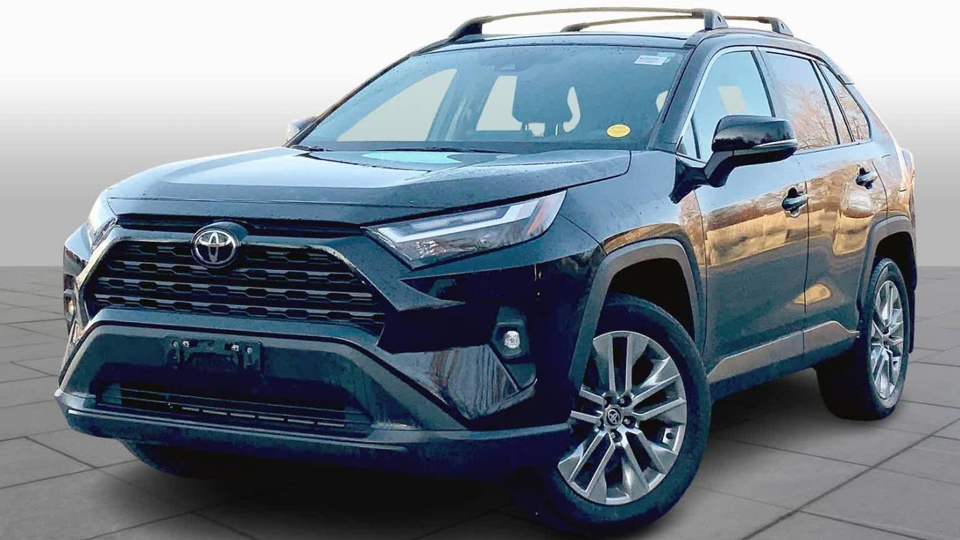 2022 Toyota RAV4 XLE Premium — SUV — 16,652 mi — Danvers, MA