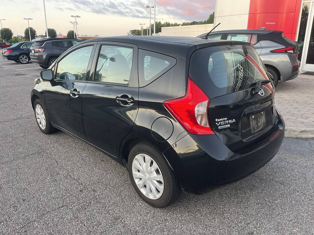 2015 Nissan Versa 1.6 SV — Hatchback — 79,986 mi — Chesapeake, VA