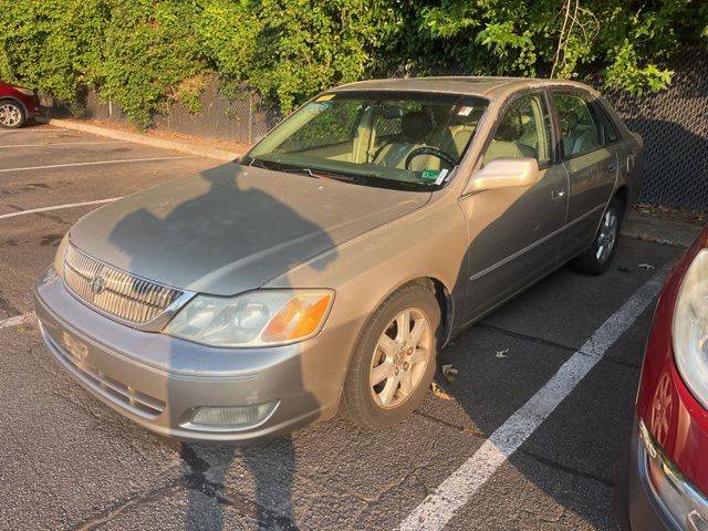 2000 Toyota Avalon XL — Sedan — 302,111 mi — Chesapeake, VA