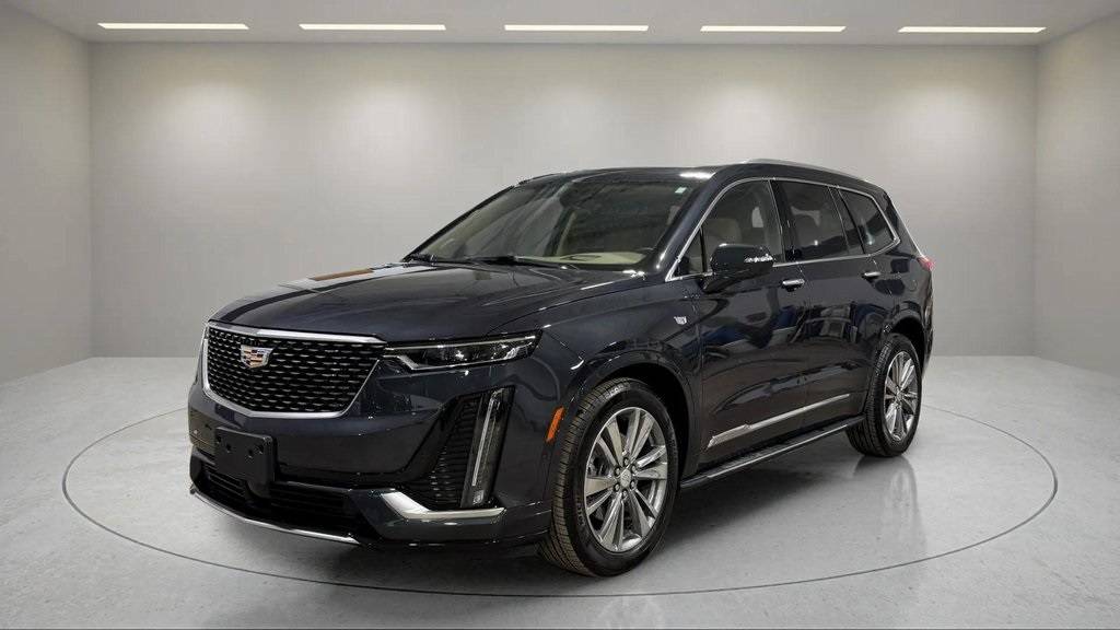 2023 Cadillac XT6 Premium Luxury — SUV — 4,816 mi — Waukesha, WI