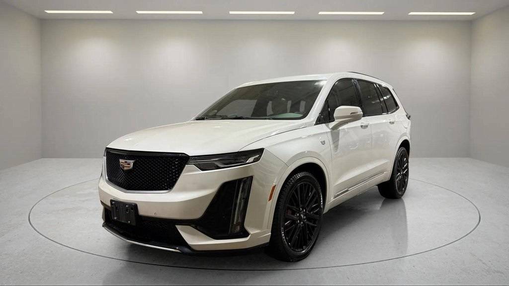 2022 Cadillac XT6 Sport — SUV — 37,044 mi — Waukesha, WI