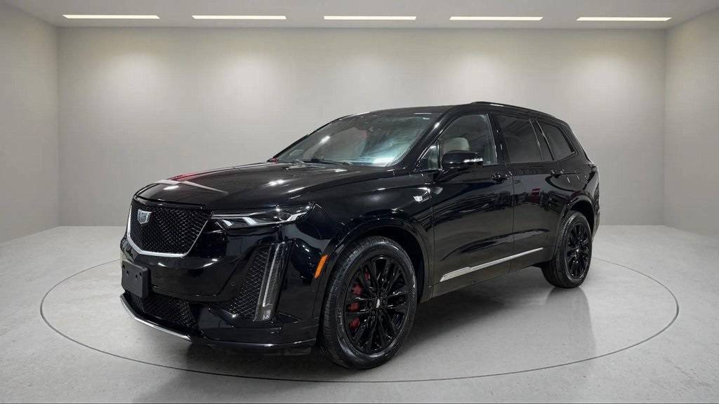 2023 Cadillac XT6 Sport — SUV — 8,123 mi — Waukesha, WI