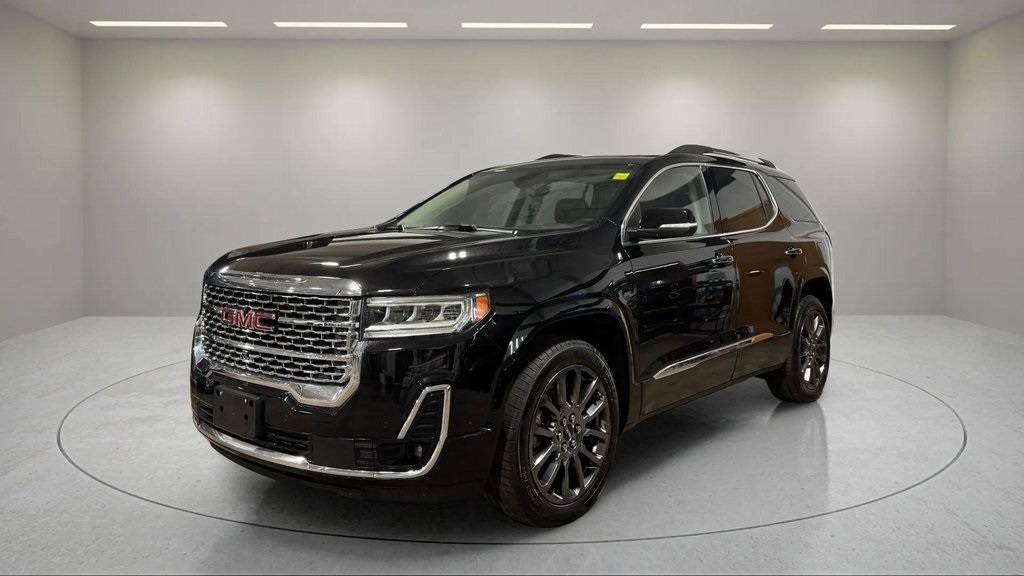 2023 GMC Acadia Denali — SUV — 28,391 mi — Waukesha, WI