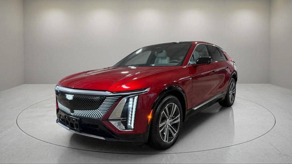 2024 Cadillac LYRIQ Luxury — SUV — 29,266 mi — Waukesha, WI