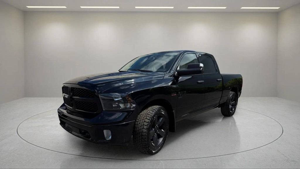 2022 Ram 1500 Classic SLT — Pickup Truck — 21,384 mi — Waukesha, WI