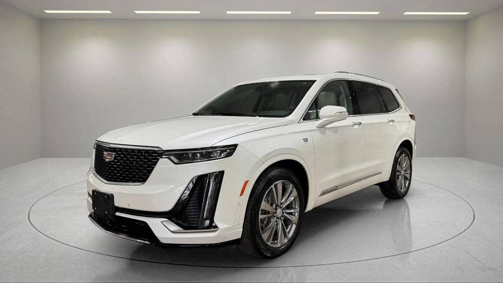 2022 Cadillac XT6 Premium Luxury — SUV — 23,267 mi — Waukesha, WI