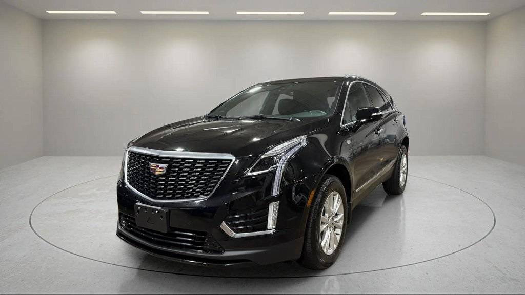 2022 Cadillac XT5 Luxury — SUV — 16,519 mi — Waukesha, WI
