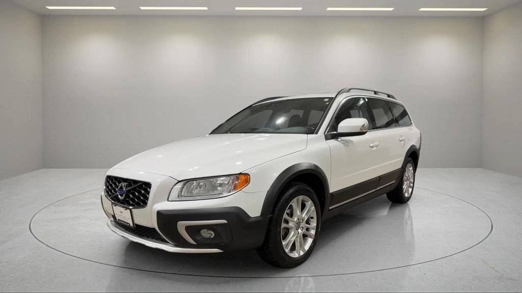 2016 Volvo XC70 T5 Premier — Wagon — 87,746 mi — Waukesha, WI