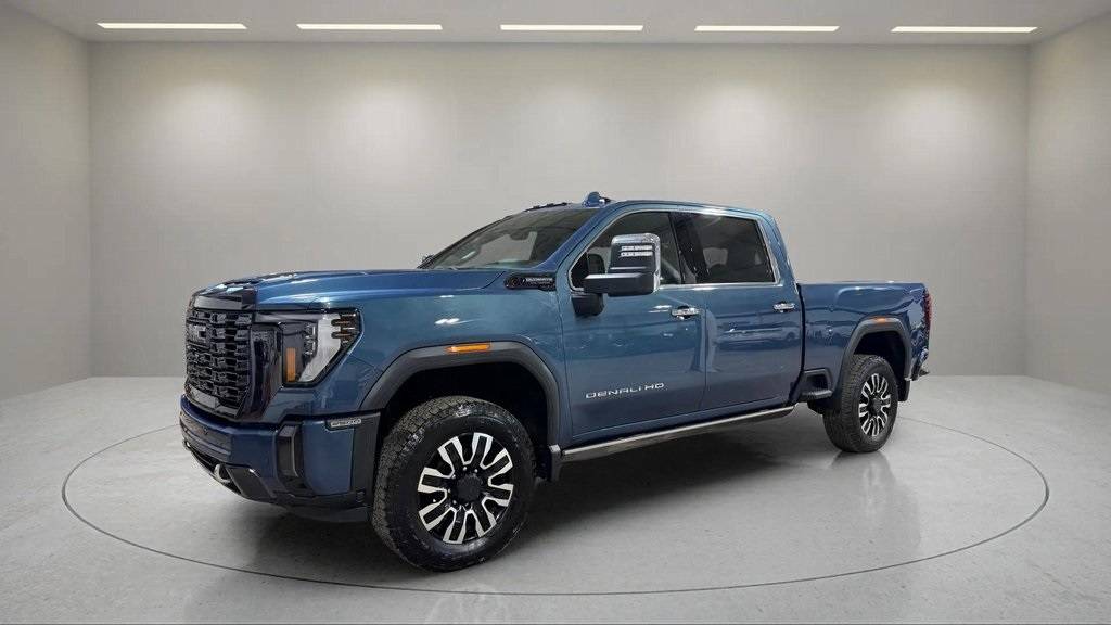 2024 GMC Sierra 2500HD Denali Ultimate — Pickup Truck — 24,443 mi — Waukesha, WI