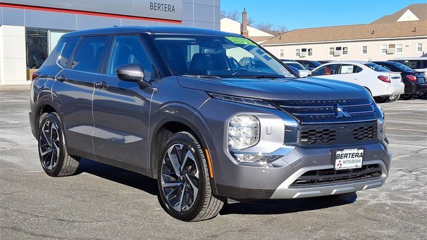2023 Mitsubishi Outlander SE — SUV — 32,942 mi — West Springfield, MA