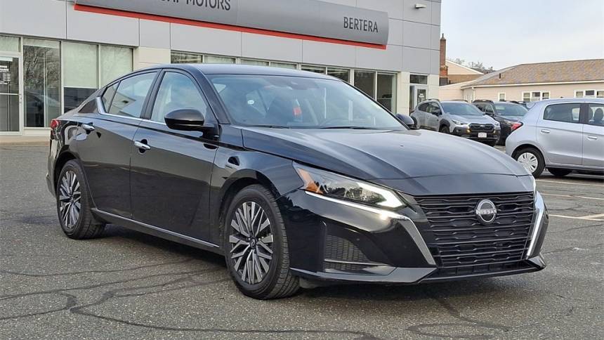 2023 Nissan Altima SV — Sedan — 52,352 mi — West Springfield, MA