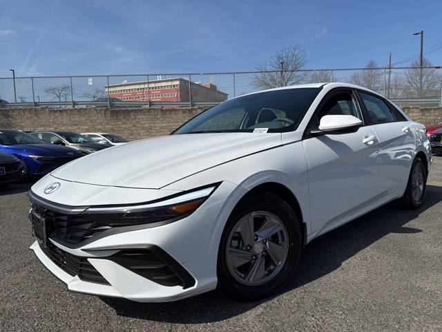 2025 Hyundai Elantra SE — Sedan — 3,017 mi — Paramus, NJ