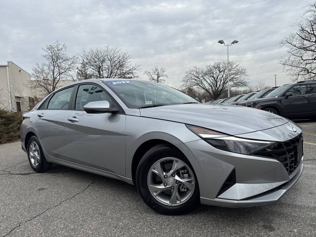 2022 Hyundai Elantra SE — Sedan — 5,862 mi — Paramus, NJ