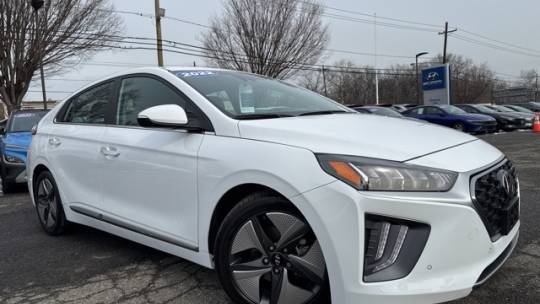2022 Hyundai Ioniq Hybrid Limited — Hatchback — 10,992 mi — Paramus, NJ