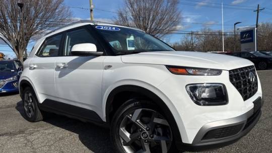 2024 Hyundai Venue SEL — SUV — 3,030 mi — Paramus, NJ