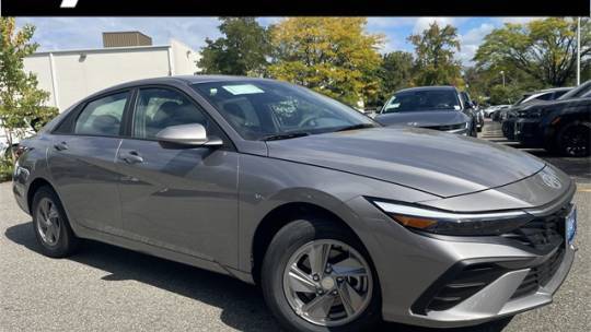 2025 Hyundai Elantra SE — Sedan — 3,651 mi — Paramus, NJ