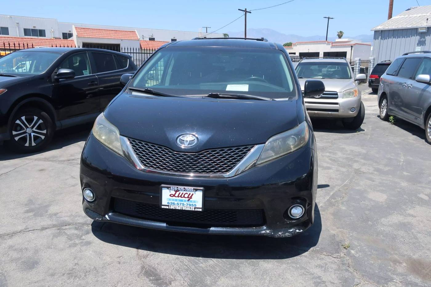 2016 Toyota Sienna SE — Minivan — 117,172 mi — El Monte, CA