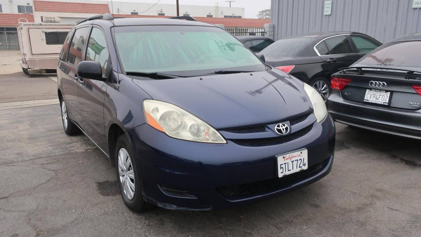2006 Toyota Sienna LE — Minivan — 132,625 mi — El Monte, CA